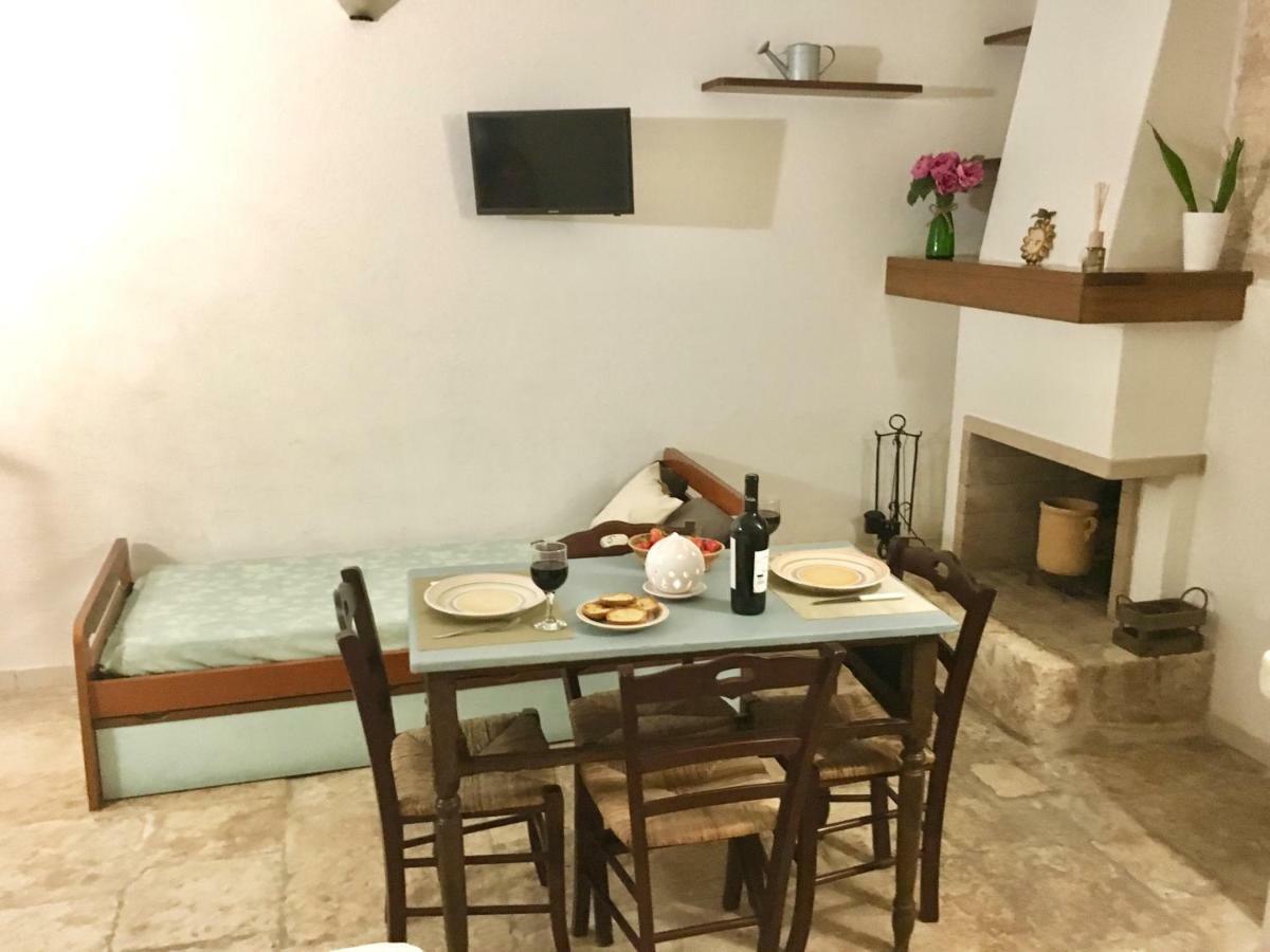 Casa Villani Guest House Ostuni Eksteriør billede
